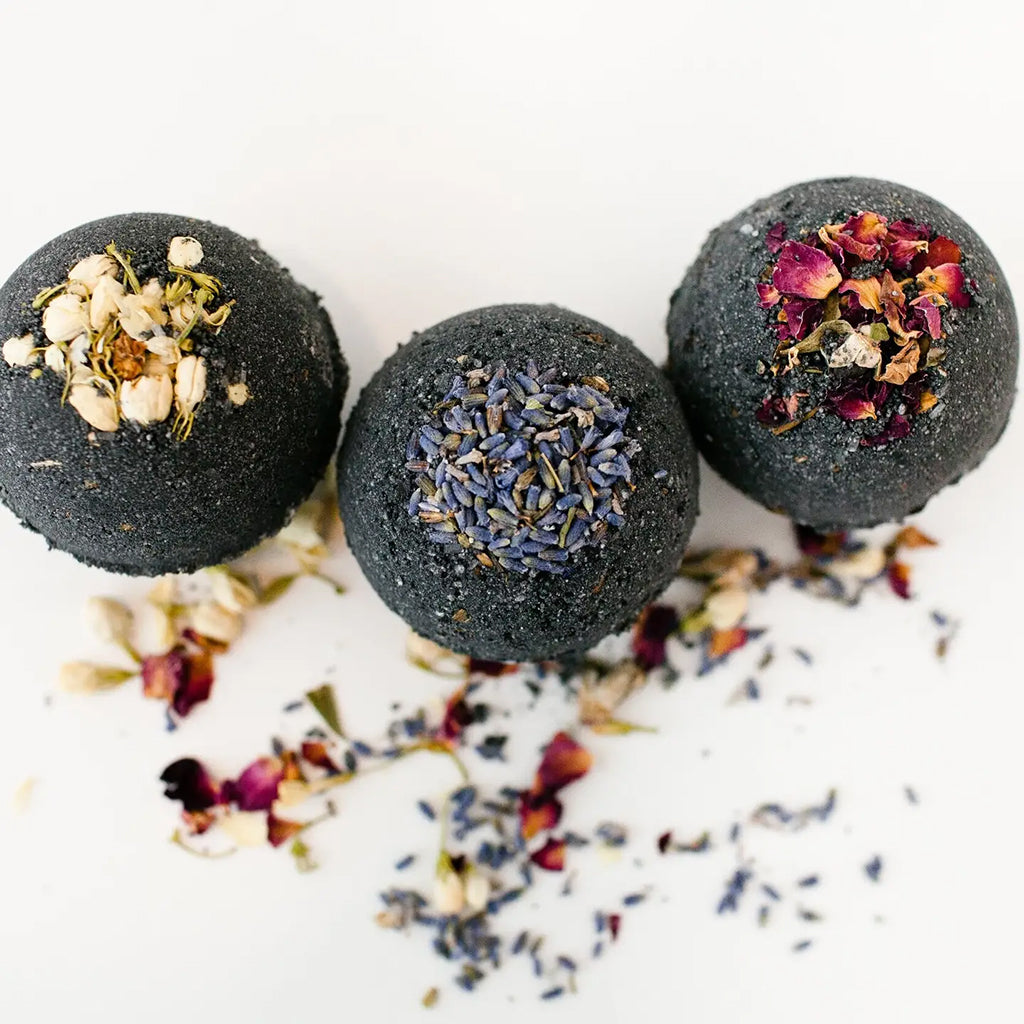Remedes &amp; Rich(ew)els Bath Bombs- Bath Detox