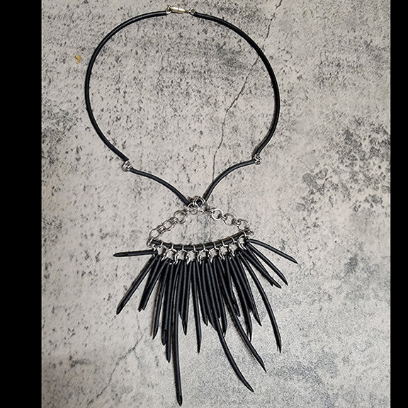 BLACK URCHIN || Sweep Necklace